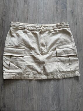 TNA Cream High-Waist Cargo Mini Skirt